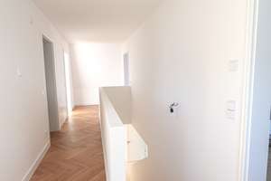 Luxuriöse Stadtvilla mit Grundwasser-Wärmepumpe und Photovoltaikanlage – Brückestraße 4c, 80999 Untermenzing, München – Vorschaubild 18
