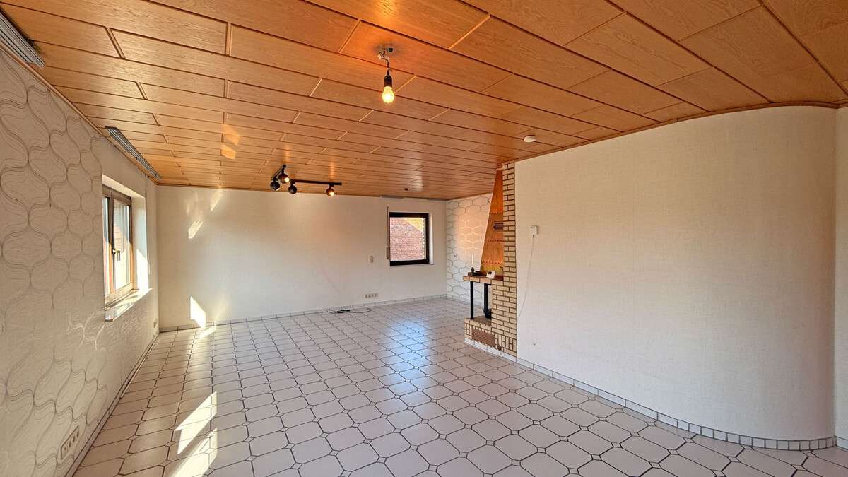 Immobilie in Dinslaken - Großzügige Maisonette-Eigentumswohnung mit Garage auf einem Erbpachtgrundstück in Dinslakener Bruch - Bild 5