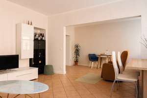 || EASY LIVING || Vermietete große Wohnung mit Balkon || PEMPELVESTMENT || – Augustastr. 25, 40477 Pempelfort, Düsseldorf – Vorschaubild 2