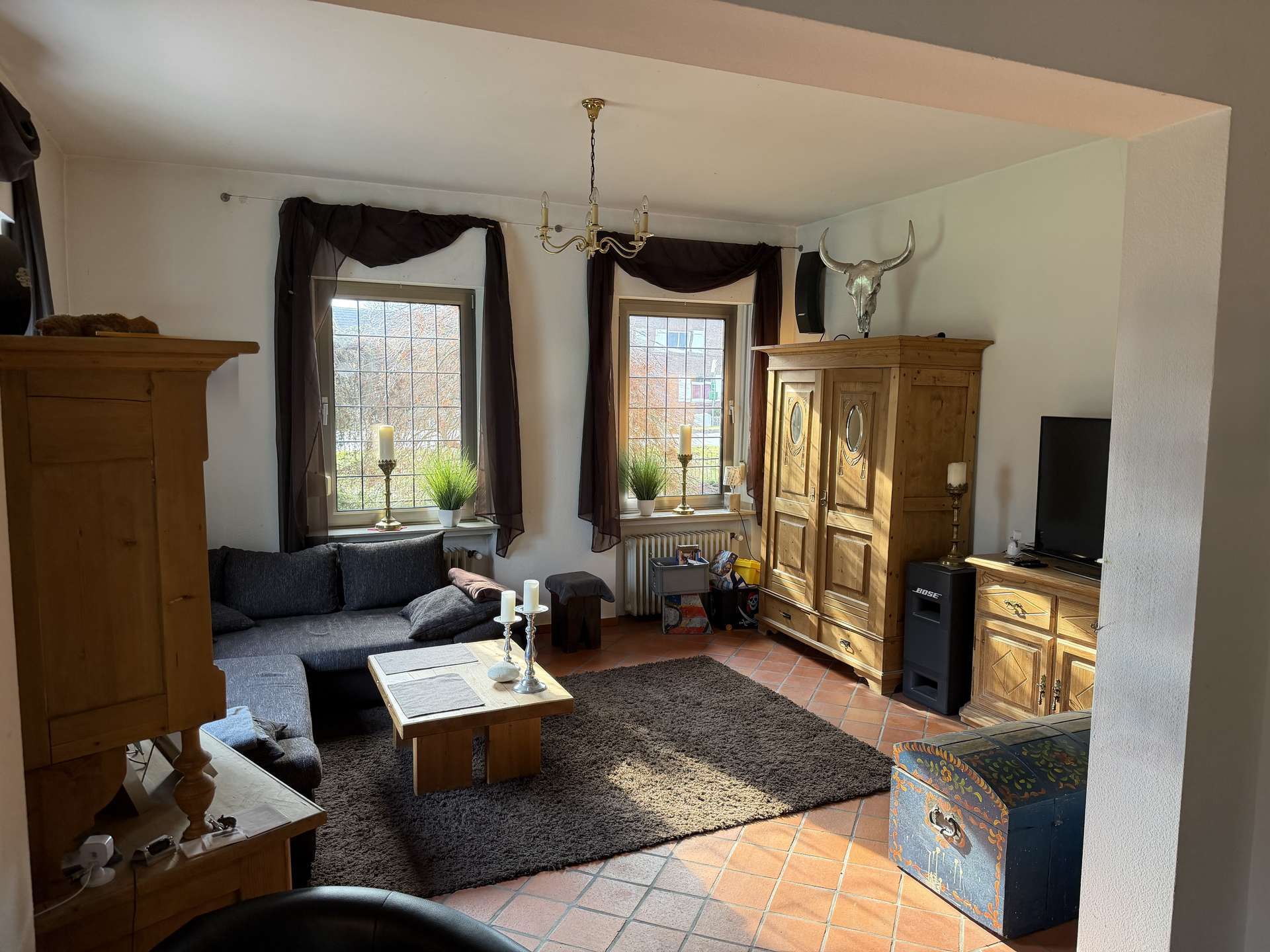 Immobilie in Schermbeck - Stilvoll modernisiertes Einfamilienhaus mit separatem Praxisbereich und großem Garten! - Bild 11