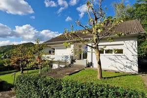 Zweifamilienhaus in unverbaubarer Aussichtslage - ein Traum für jede Familie – Die vollständige Adresse der Immobilie erhältst du vom Anbieter., 79639 Grenzach-Wyhlen – Vorschaubild 2