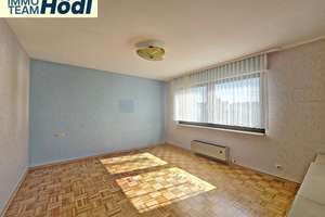Hier hat auch eine große Familie genügend Platz !! – Die vollständige Adresse der Immobilie erhältst du vom Anbieter., 72766 Sondelfingen, Reutlingen – Vorschaubild 12