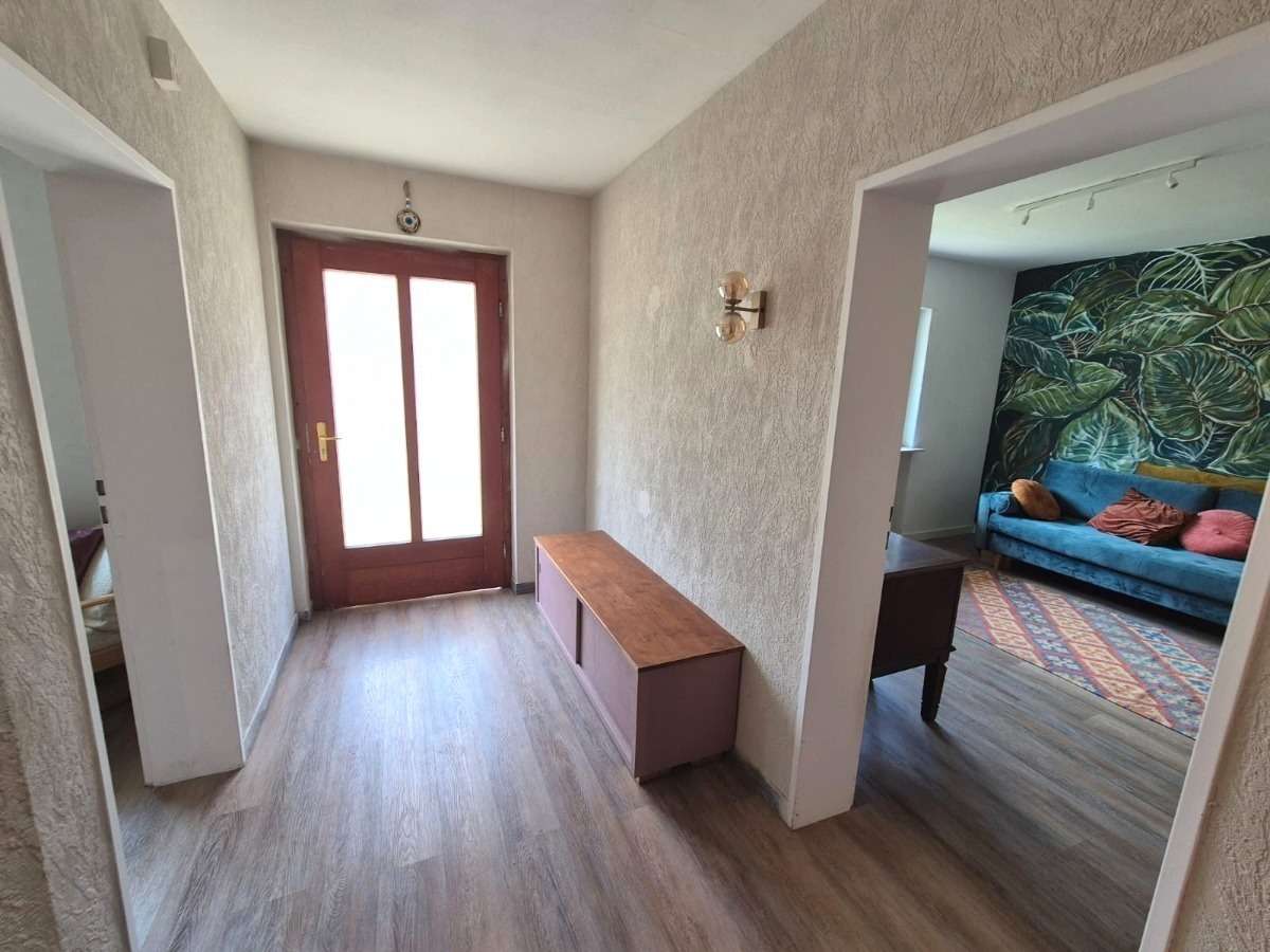 Immobilie in Linden - Ein-Zwei-Familien unter einem Dach – liebevoll renoviertes, freistehendes Zuhause mit Charakter - Bild 6