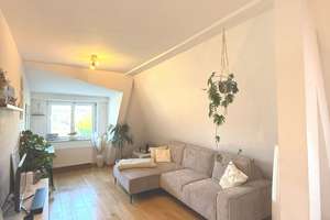schicke 2-Zimmer im sanierten Altbau-Dachgeschoss - provisionsfrei - – Heinrich-Baumann-Straße 24, 70190 Stöckach, Stuttgart – Vorschaubild 2