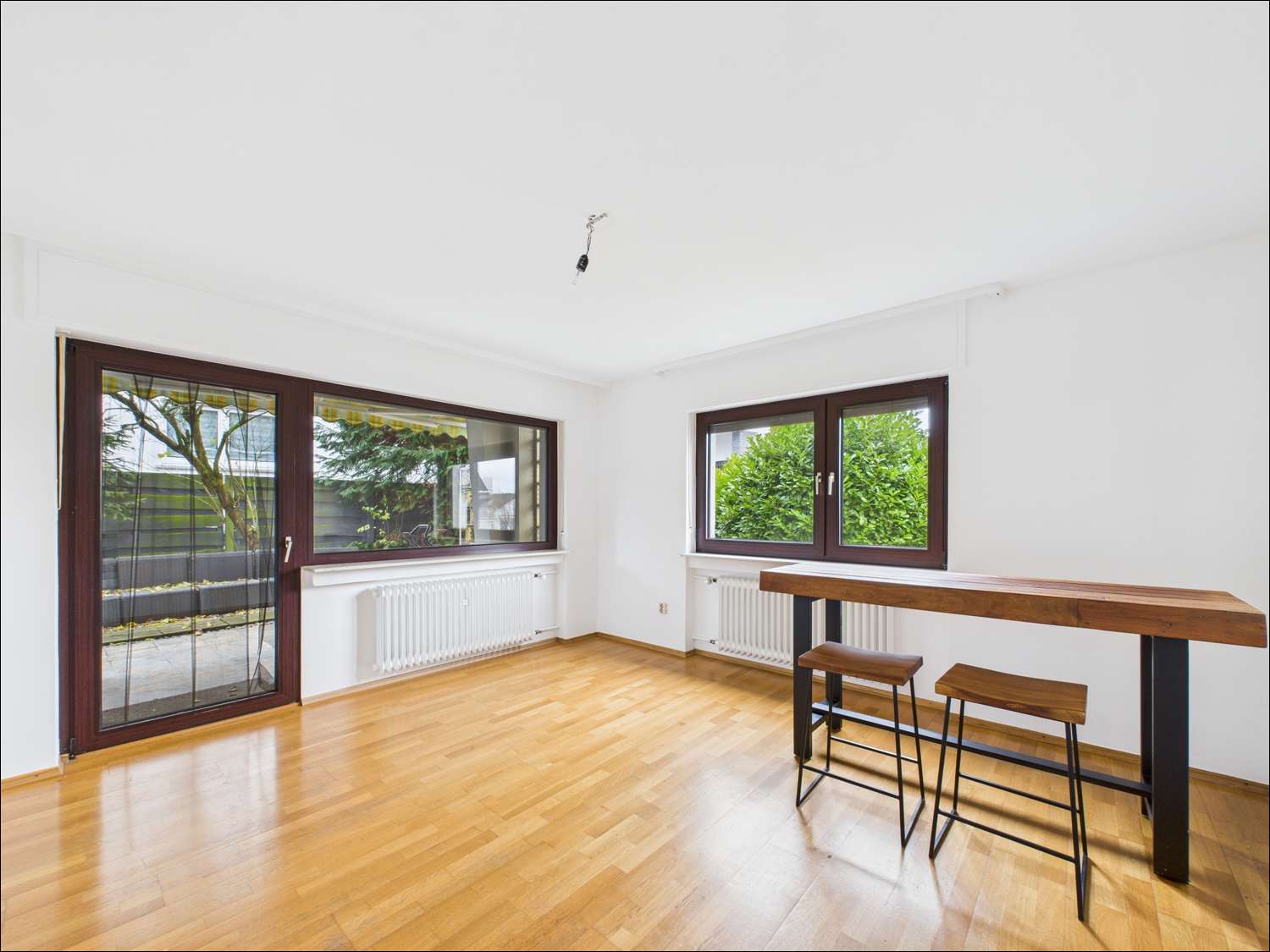 Immobilie in Haibach - Platz für Generationen oder clevere Kapitalanlage – Zweifamilienhaus mit Garten in Haibach - Bild 5