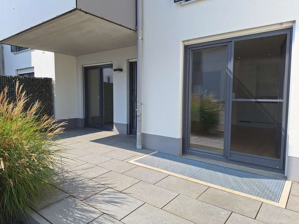 Neuwertige 2,5-Zimmer-Wohnung mit Garten im Landshuter Westen