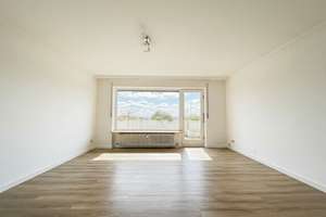 Exklusive Terrassenwohnung mit Panoramaausblick am Geigersberg – Die vollständige Adresse der Immobilie erhältst du vom Anbieter., 76227 Durlach, Karlsruhe – Vorschaubild 2