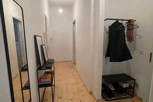 Exklusive 1,5-Raum-Wohnung mit geh. Innenausstattung mit Balkon und EBK in Berlin Friedrichshain – Berlin – Vorschaubild 2