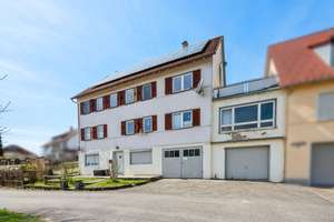 Attraktives Mehrfamilienhaus mit Solaranlage in ruhiger Lage von Egenhausen – Die vollständige Adresse der Immobilie erhältst du vom Anbieter., 72227 Egenhausen – Vorschaubild 2