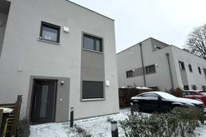 Modernes Reihenendhaus mit Einbauküche, Garten, Erdwärme-Wärmepumpe und Fußbodenheizung – 1157 Cotta (Stadtteil), Dresden – Vorschaubild 2