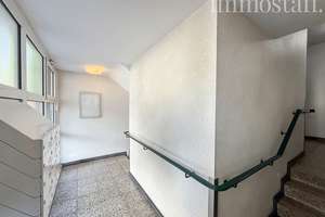 STILVOLLE WOHNUNG! Zentral, hochwertig und gepflegt mit Fahrstuhl, Tiefgaragenstellplatz & XL-Balkon – Die vollständige Adresse der Immobilie erhältst du vom Anbieter., 46236 Stadtmitte, Bottrop – Vorschaubild 2