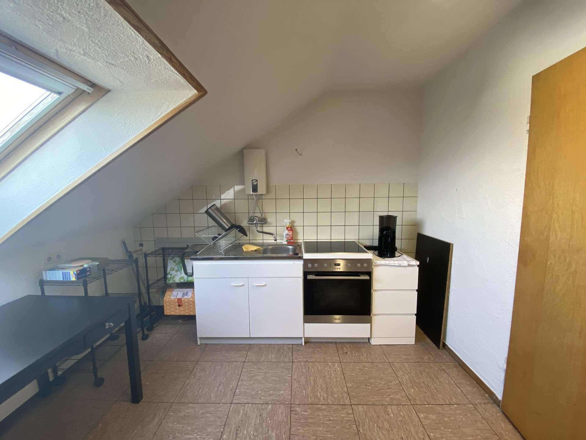 Immobilie in Habichtswald - Großzügiges EFH mit Tiefgarage zur vielseitigen Verwendung! KEINE KÄUFERPROVISION - Bild 4