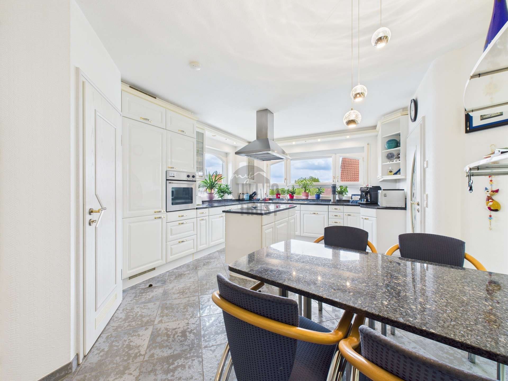 Immobilie in Lehrensteinsfeld - REPRÄSENTATIV & HOCHWERTIG – EIN HAUS, DAS SICH VON DER MASSE ABHEBT - Bild 7