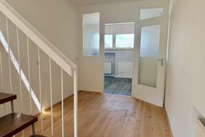 Charmante Maisonettewohnung mit zwei sonnigen Dachterrassen! – Die vollständige Adresse der Immobilie erhältst du vom Anbieter., 40489 Kaiserswerth, Düsseldorf – Vorschaubild 3