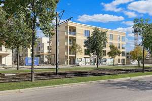 Traumhaftes 4-Zimmer-Penthouse mit Balkon, Küche und TG-Stellplatz – Georg-Hermann-Allee 126 126, 14469 Bornstedt, Potsdam – Vorschaubild 2