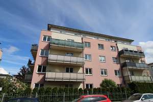 Ruhige 2-Zimmer-Wohnung im 4. Stock mit Balkon und Stellplatz in Dresden – Klingestraße