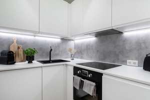 Möbilierte stilvolle, sanierte 2-Zimmer-Wohnung mit Balkon in Alsternähe – Mittelweg 91, 20149 Harvestehude, Hamburg – Vorschaubild 10