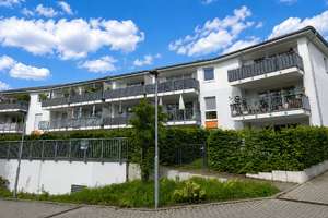 Modern geschnittene 4-Zimmer-Erdgeschoss-Wohnung mit Garten und Einbauküche!