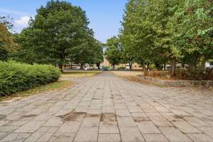 *Charmante Dachgeschosswohnung direkt am Rhein mit Außenstellplatz* – 50735 Niehl, Köln – Vorschaubild 15