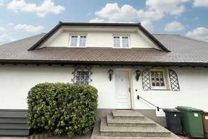 Elegantes, zeitloses Einfamilienhaus mit Sonnenterrasse und Garten – Die vollständige Adresse der Immobilie erhältst du vom Anbieter., 69469 Weinheim – Vorschaubild 3