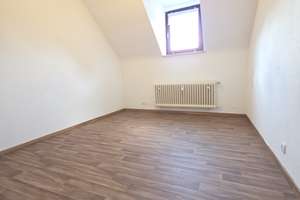 GEPFLEGTES MEHRFAMILIENHAUS NAHE FULDA – SOFORT VERFÜGBAR, PROVISIONSFREI UND MIT GROSSEM POTENZIAL – Die vollständige Adresse der Immobilie erhältst du vom Anbieter., 36041 Fulda – Vorschaubild 11