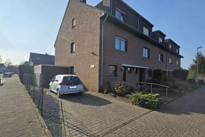 Gepflegtes Reihenendhaus mit Garage und Garten in ruhiger Wohnlage von Mönchengladbach-Giesenkirchen