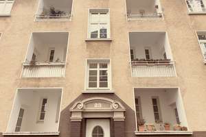 Charmante Dachgeschosswohnung mit Balkon am Westpark – Renovierung nach eigenen Vorstellungen