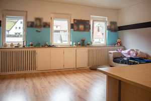 Attraktive Anlage: gepflegtes MFH mit 3 Einheiten und Top-Potenzial in Wiesensteig – Göppingen (Kreis) – Vorschaubild 8