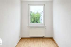 3-Raum Wohnung mit Balkon! – 6130 Südstadt, Halle (Saale) – Vorschaubild 4