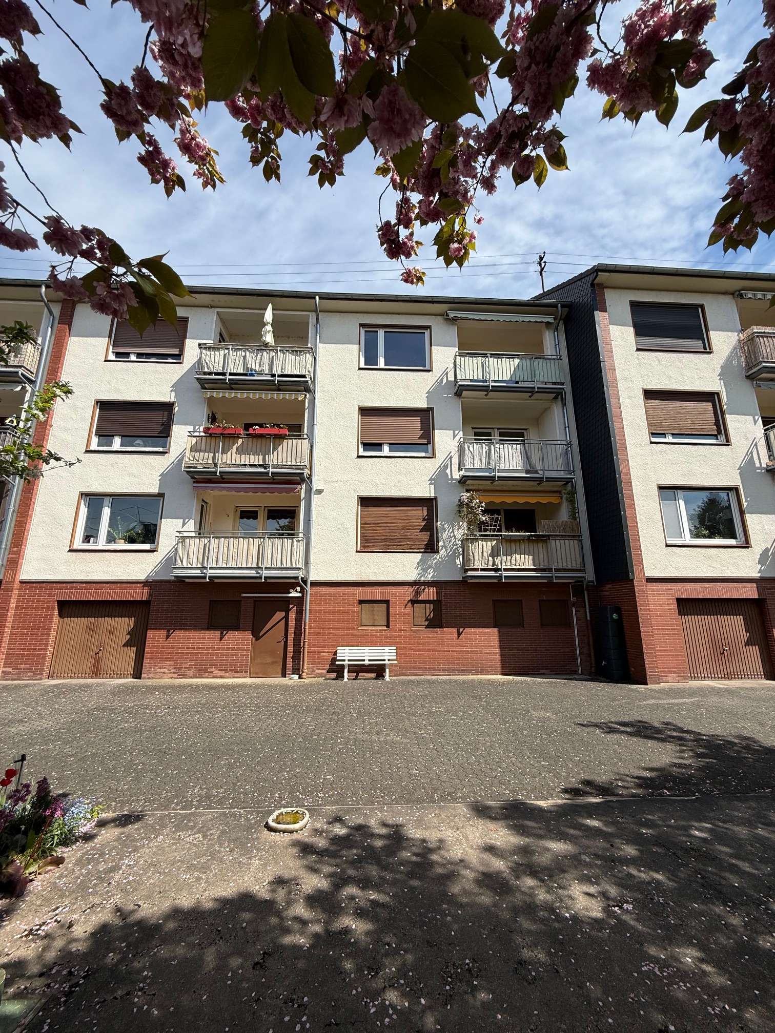 Sanierungsbedürftige 2 Zimmer Wohnung in TOP Lage von Bonn Beuel, Bonn – Bild 2