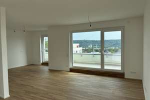 Penthouse in Saarbrücken: Modernes Wohnen mit Balkon