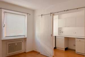 Großzügige 3-Zimmer-Wohnung mit Sonnenterrasse in begehrter Lage der Maxvorstadt mit TG-Stellplatz – Die vollständige Adresse der Immobilie erhältst du vom Anbieter., 80799 Universität, München – Vorschaubild 11