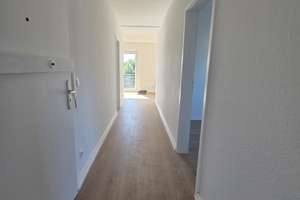 Sanierte Dachgeschosswohnung mit Balkon – Kanzleistraße 22, 22609 Nienstedten, Hamburg – Vorschaubild 10