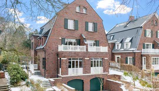 Bild von Klassische Moderne in Elbnähe - Zeitloser Wohnkomfort für Familien.