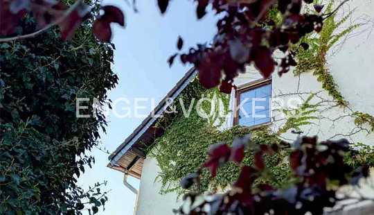 Bild von Großzügiges Wohnhaus mit Gartengrundstück in guter Lage