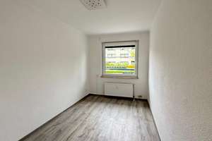 Helle 3-Zimmer-Wohnung in Hannover-Ahlem am Willy-Spahn-Park mit Balkon, Stellplatz, Hobbykeller – Wunstorfer Landstraße 71, 30453 Ahlem, Hannover – Vorschaubild 3