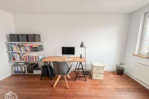 Traumhafte 3-Zimmer-Altbau-Dachgeschosswohnung mit Blick über die Stadt – Landhausstraße 57b, 70190 Kernerviertel, Stuttgart – Vorschaubild 6