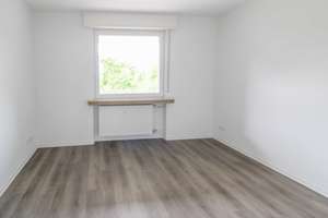 Kernsaniertes 4 - Zimmer Apartment mit 90qm2 & Balkon - Bezugsfertig – 58095 Hochschulviertel, Hagen – Vorschaubild 2