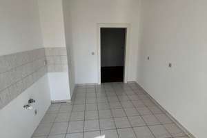 Viel Platz für die ganze Familie - 1.OG - Wanne und Dusche - Balkon – Yorckstraße 51, 9130 Sonnenberg, Chemnitz – Vorschaubild 4