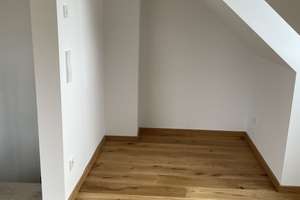 Letztes von 3 Reihenhäusern! Sichern Sie sich Ihr Traumhaus
Ankommen - Wohlfühlen - Zuhause sein - – Die vollständige Adresse der Immobilie erhältst du vom Anbieter., 82291 Mammendorf – Vorschaubild 26