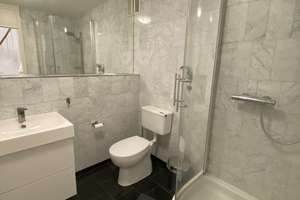 Helle und luftige 4-Zi-Maisonette-Whg, ruhige Rücklage, Südwest Dachterrasse + 2 Balkone – Keferloherstr. 89, 80807 Milbertshofen, München – Vorschaubild 12