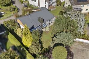 Charmanter Bungalow mit zwei Garagen auf großzügigem Grundstück – Brückenweg 6, 85051 Münchener Straße, Ingolstadt – Vorschaubild 2