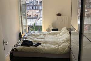 Komplett sanierte Altbauwohnung im 2. OG mit Dielenböden und Südbalkon!