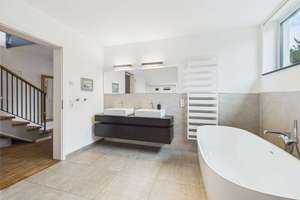 Exklusives Architektenhaus im Bauhausstil in limitierter Toplage – Die vollständige Adresse der Immobilie erhältst du vom Anbieter., 39114 Cracau, Magdeburg – Vorschaubild 13