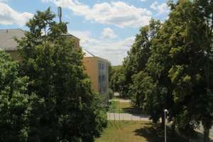 DAS GLÜCK hat ein ZUHAUSE! - gemütliche 2-Zi.- WE im 2.OG mit EBK!!! + DUSCHE & BALKON! – Jößnitzer Straße 88a, 8525 Reißiger Vorstadt, Plauen – Vorschaubild 11