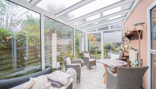 Bild von Charmantes, energieeffizientes Reihenendhaus auf sonnigem Grundstück mit Carport in begehrter Lage.