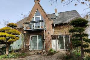 Einfamilienhaus mit ELW 255qm mit 3966qm Garten, EKl A+, Bj 2013 – Die vollständige Adresse der Immobilie erhältst du vom Anbieter., 72178 Waldachtal – Vorschaubild 1