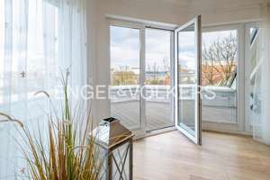Einzigartige Penthouse-Wohnung  mit 'Ausguck' über Warnemünde -  Dachterrasse, Aufzug, Garage – Die vollständige Adresse der Immobilie erhältst du vom Anbieter., 18119 Seebad Warnemünde, Rostock – Vorschaubild 2