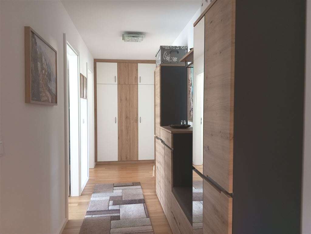 Immobilie in Syrgenstein - *Modern und energetisch top* Sonnige 3-Z.-Whg., Garage und Balkon mit Weitblick in Staufen  - Bild 3