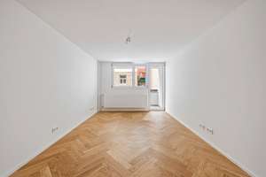 Erstbezug: Kernsanierte 1-Zimmer-Wohnung mit Balkon in Stuttgart-Süd